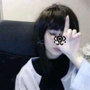moistrashniqson